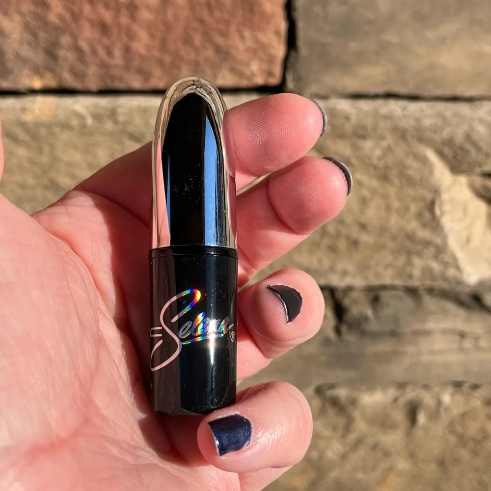 MAC Selena lipstick - Picture 3 of 7